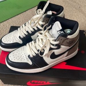 Air Jordan 1 Mochas